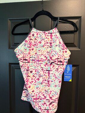 Free Country Tankini/Swim Top Sz M. NWT. Cute Braided Back Design.